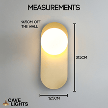 Load image into Gallery viewer, Gold Flat Base Globe Light measurements

